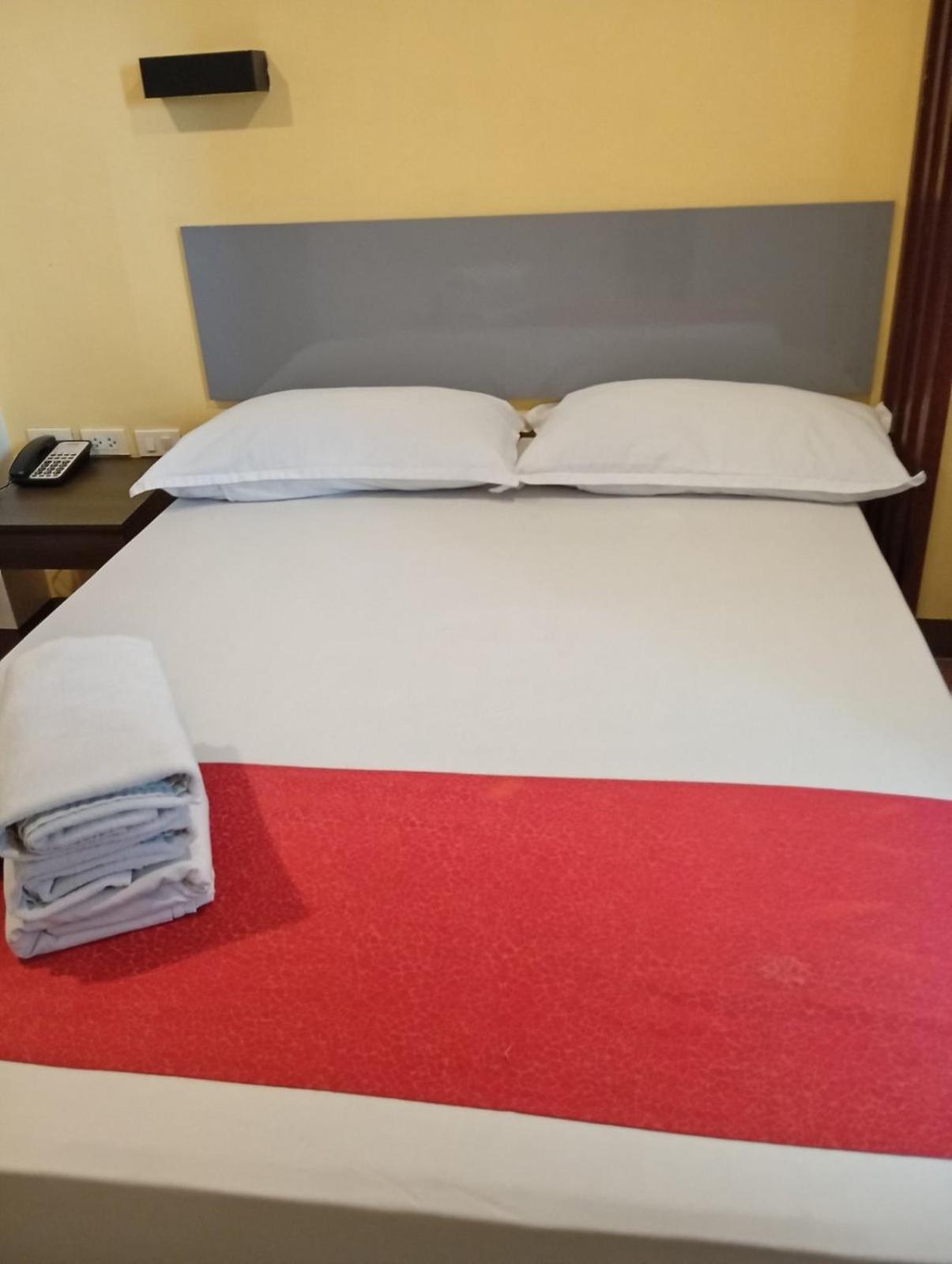 Caloocan Mc Hotel Novaliches מראה חיצוני תמונה